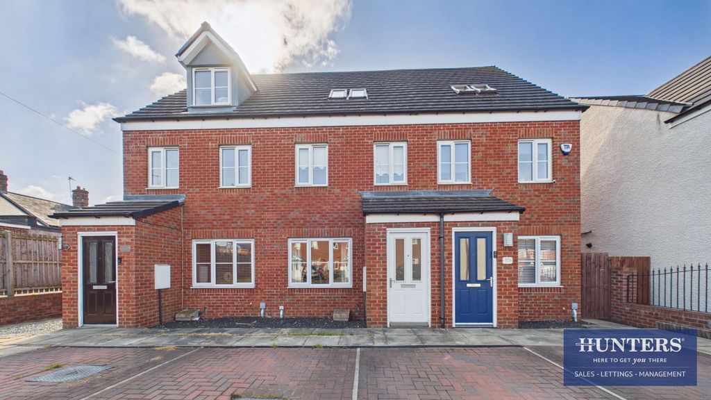 Property photo 1 of 20 External