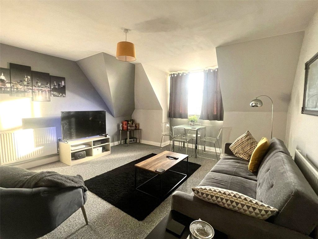 Property photo 3 of 6 Living Room