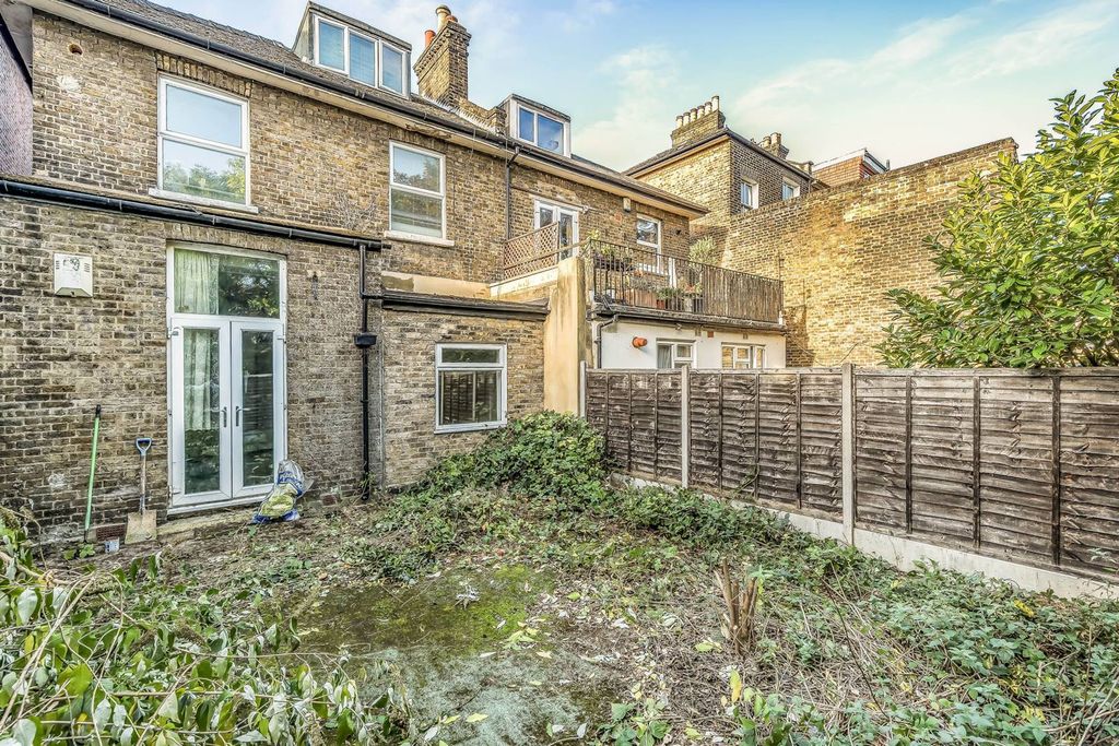 Property photo 3 of 14