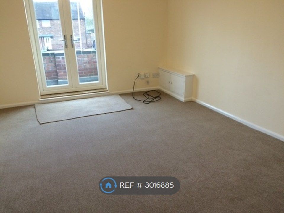 Property photo 3 of 11 Lounge