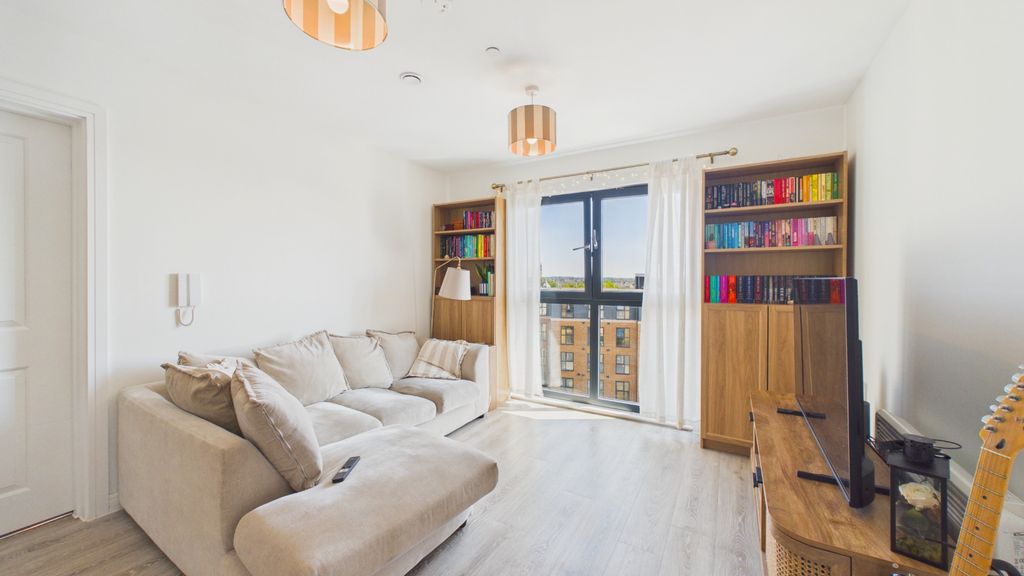Property photo 3 of 28 5314786
