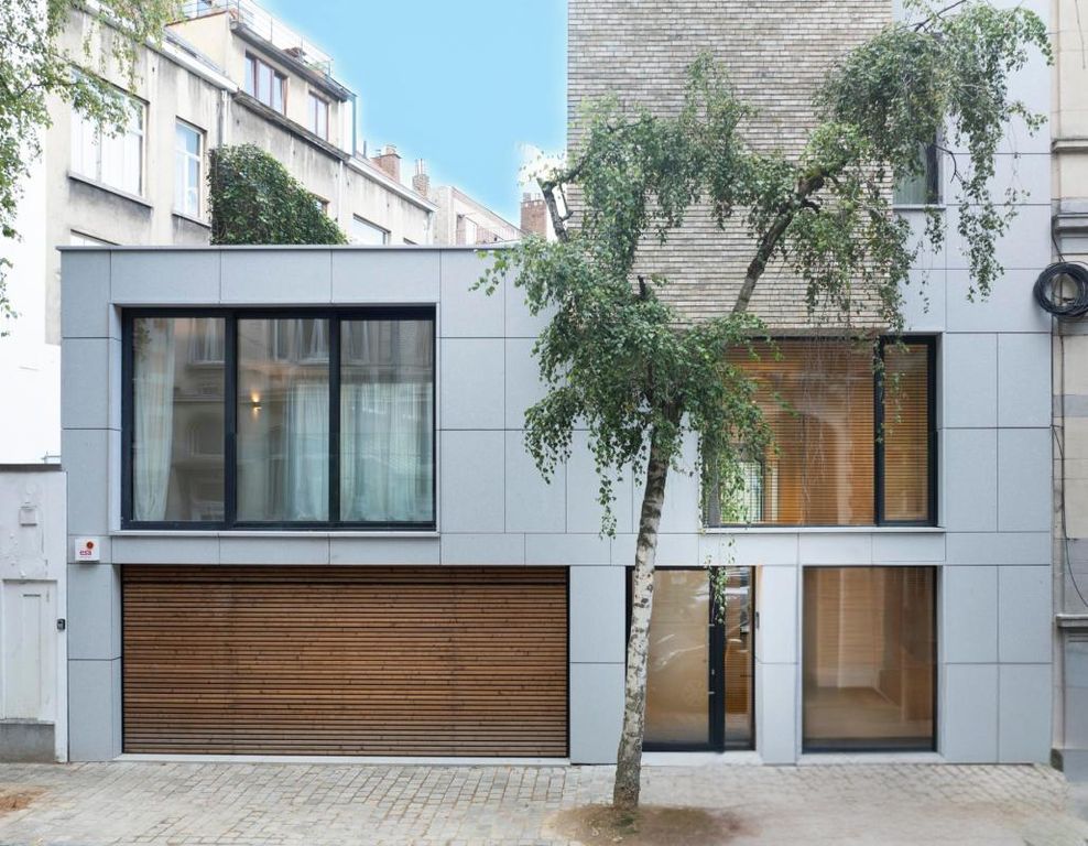 Property photo 2 of 24