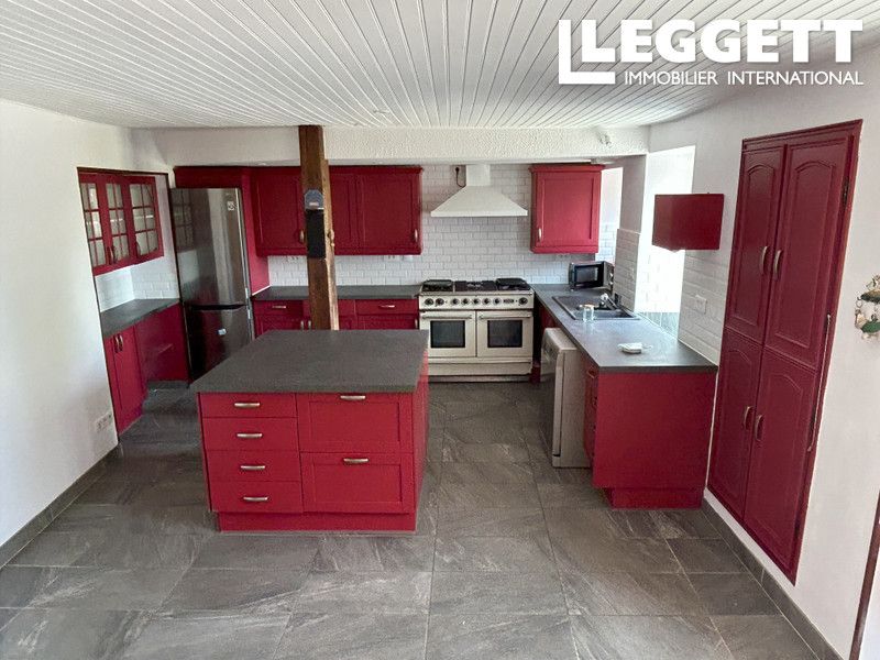 Property photo 3 of 10