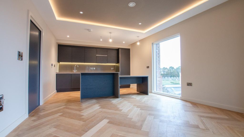 Property photo 3 of 14 K1