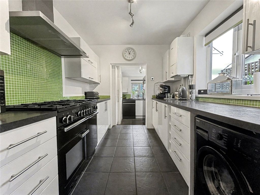 Property photo 2 of 14 Picture No. 08