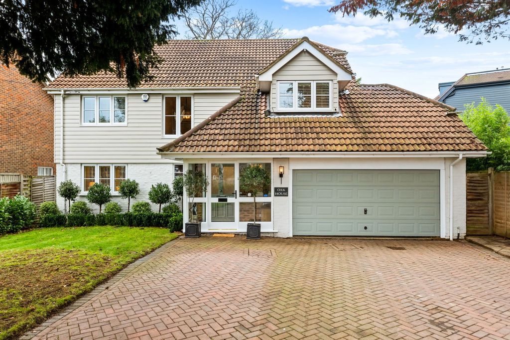 Property photo 1 of 40