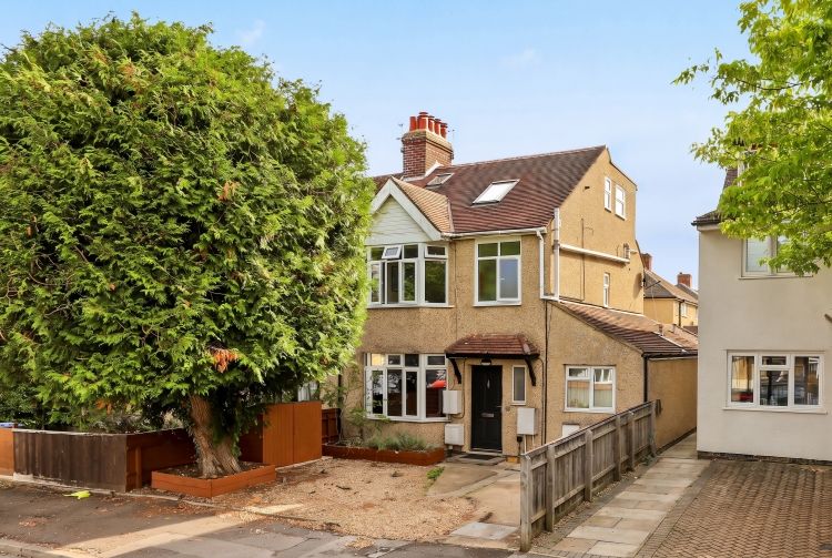 Property photo 1 of 9 338429