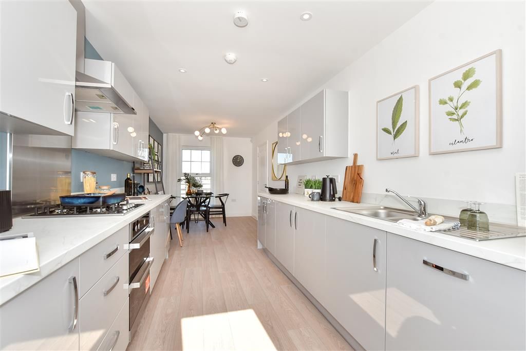 Property photo 3 of 11 Kitchen/Breakfast Room