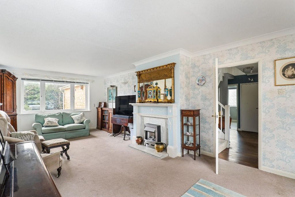 Property photo 2 of 26 Ph35_6392019.Jpg