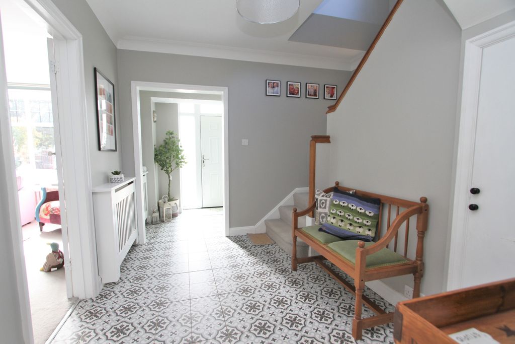 Additional image 6 of 5 bed detached house for salePrideaux Road, Eastbourne BN21