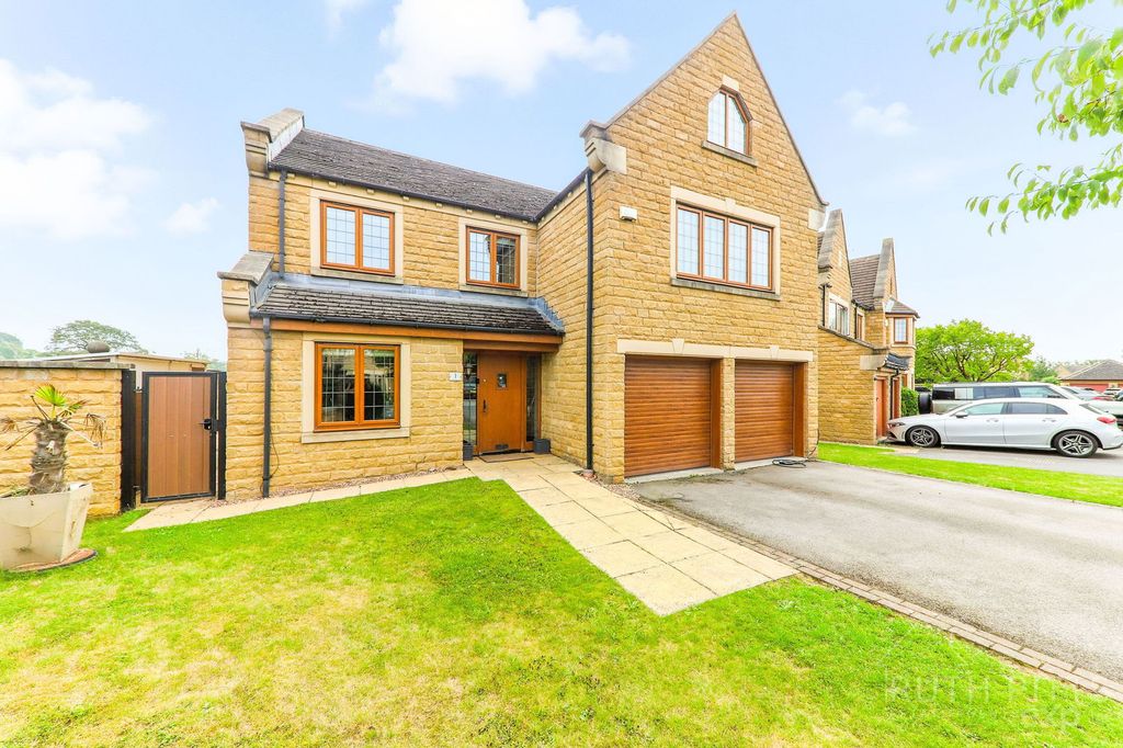 Property photo 1 of 47