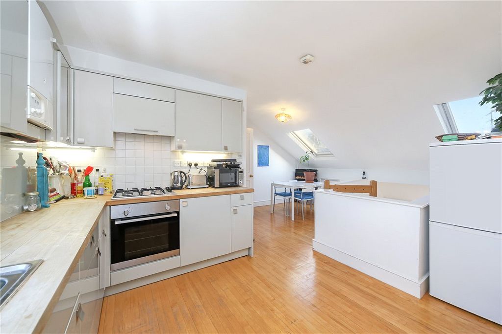 Property photo 1 of 6 Picture No. 15
