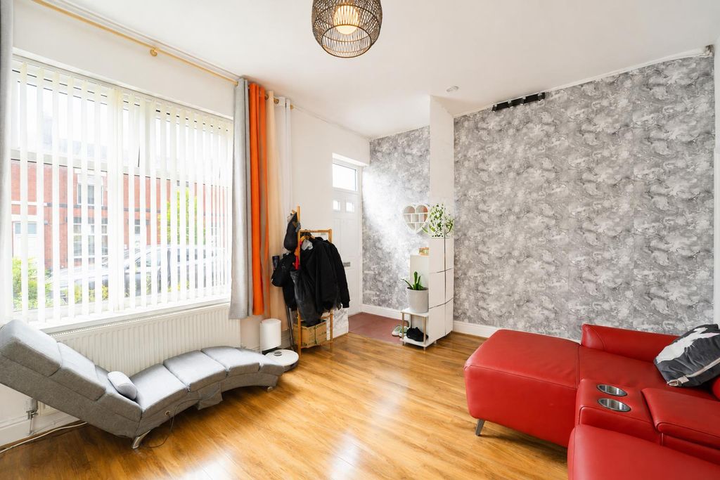 Property photo 2 of 15 H (4).Png