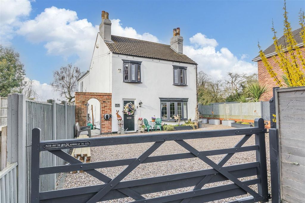 Property photo 1 of 31 Main Picture