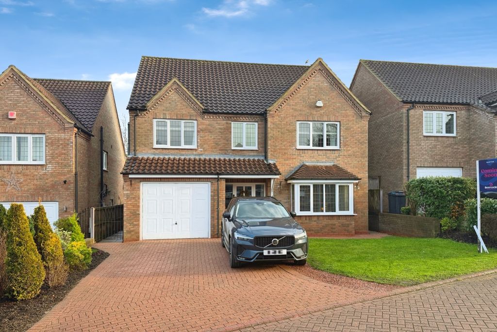 Property photo 1 of 15 4764101