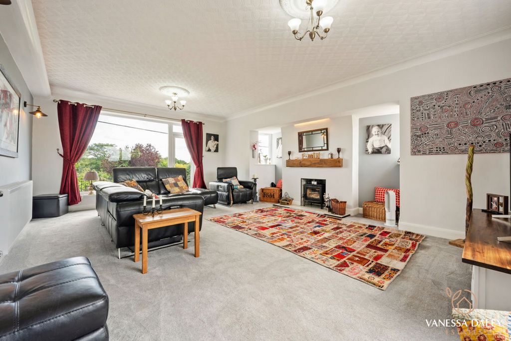 Property photo 2 of 49