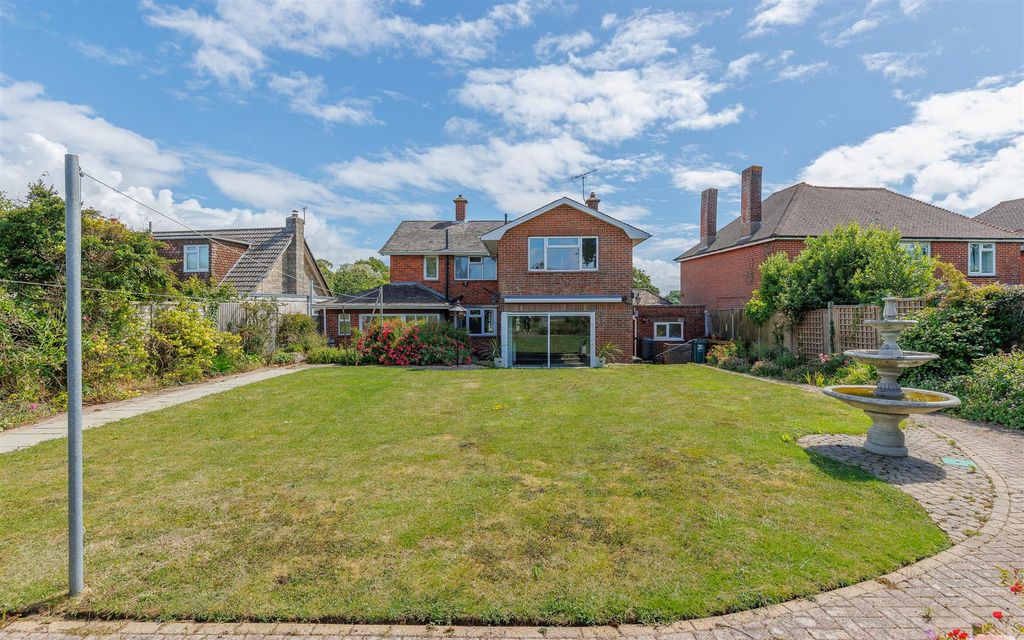Property photo 1 of 34