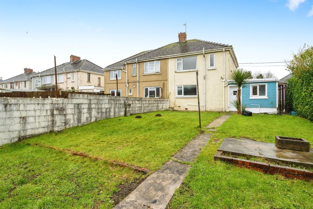 Property photo 3 of 16