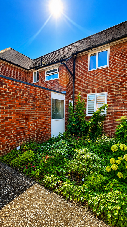 Property photo 2 of 24
