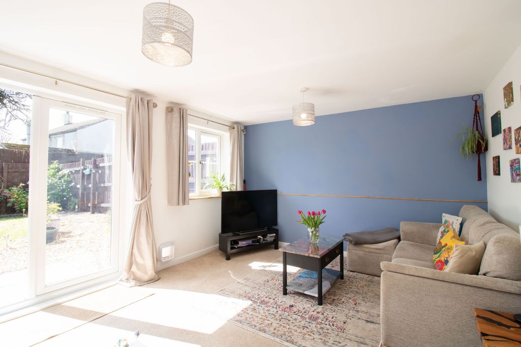 Property photo 3 of 26