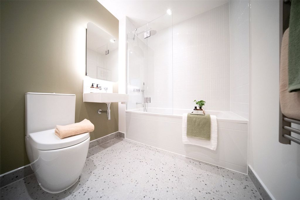 Property photo 3 of 19 Picture No. 18