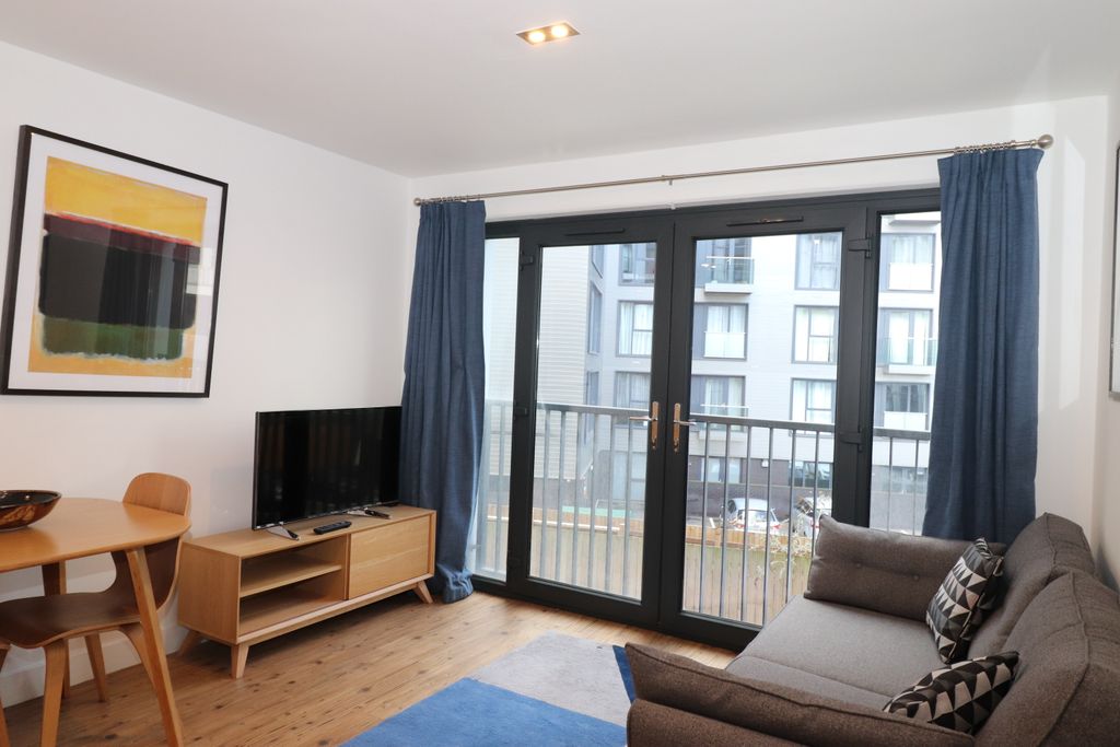 Property photo 2 of 5 Photo 04