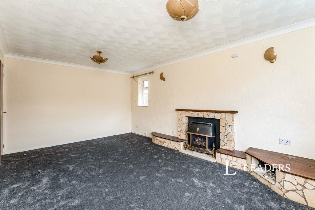 Property photo 2 of 9 Living Room