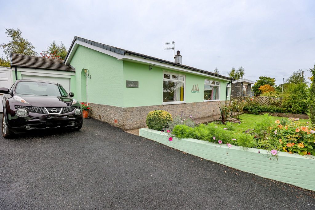 Property photo 1 of 21