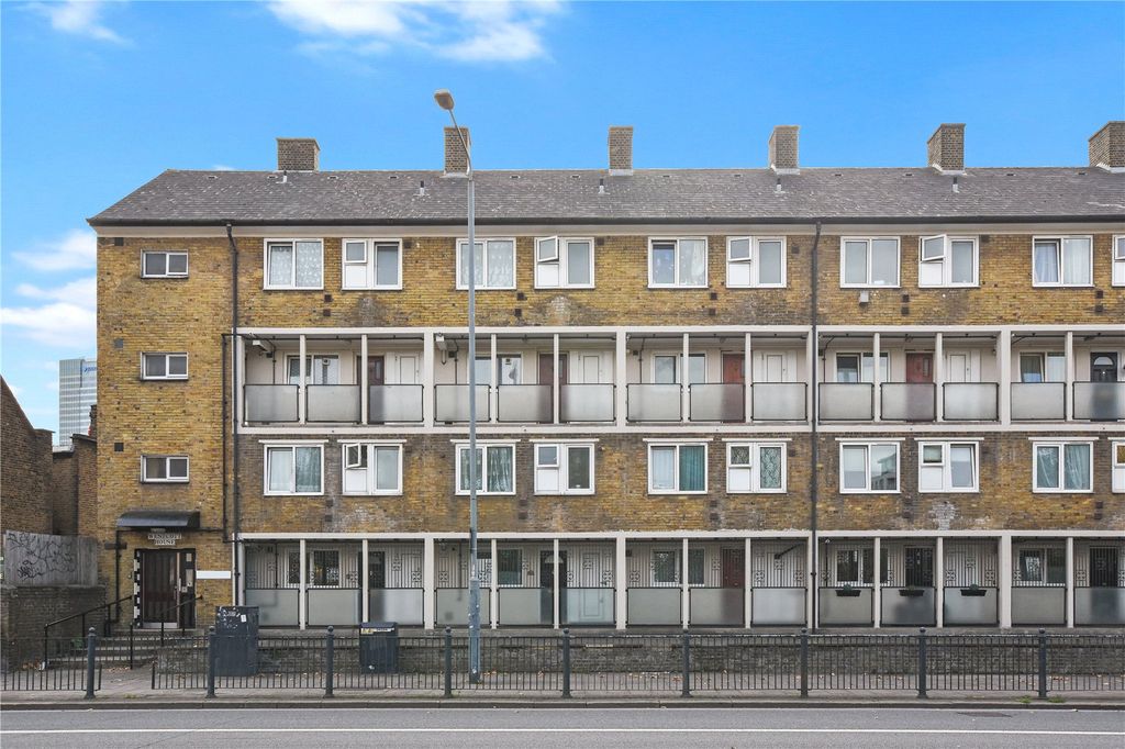 Property photo 1 of 10 Exterior