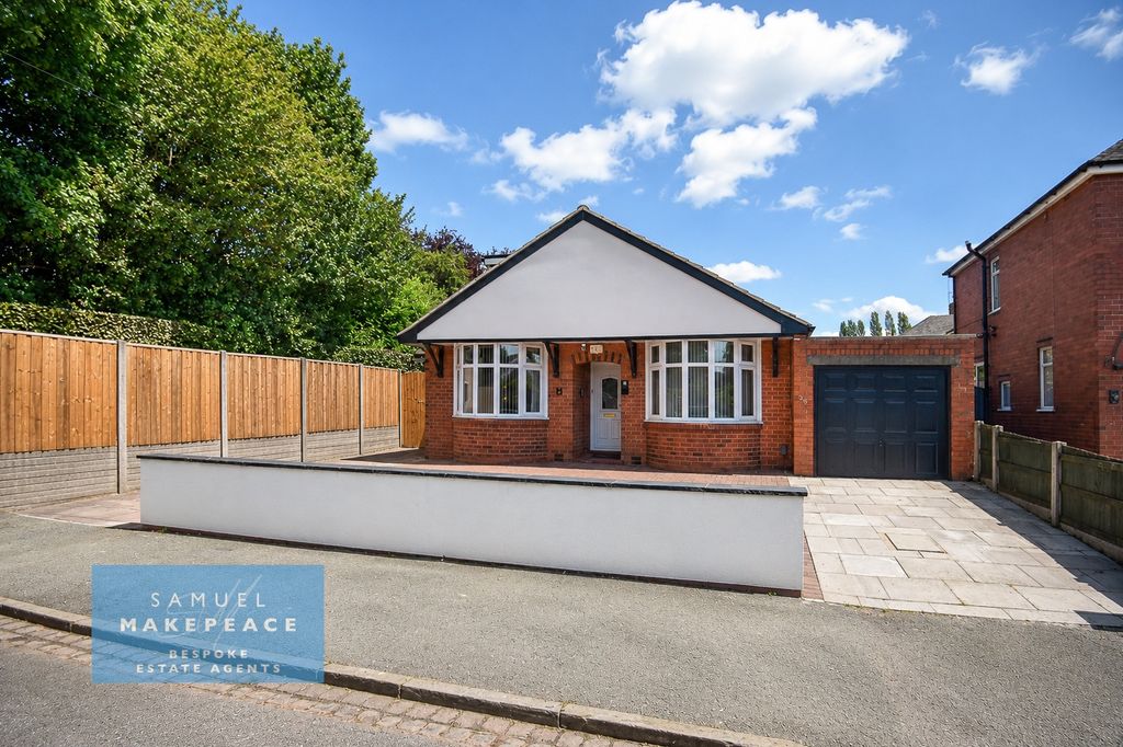 Property photo 1 of 27 Modern Four Bedroom Detached Bungalow With Stunning Open-Plan Living Space
