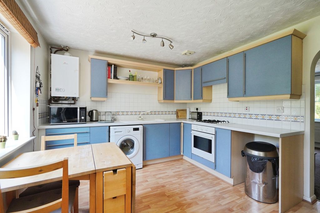 Property photo 2 of 17 Pbox-Img.Jpg