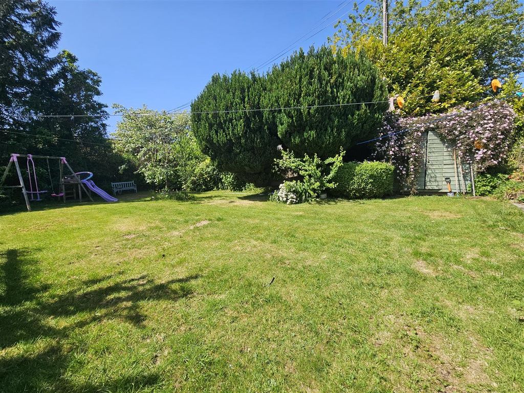 Property photo 3 of 25