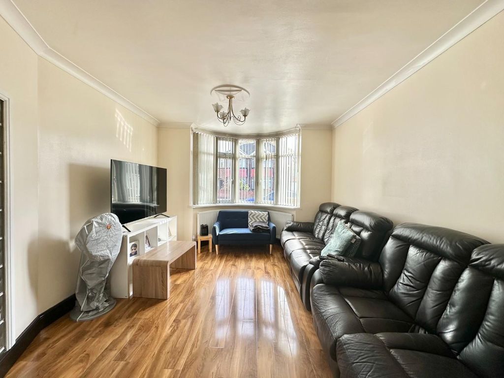 Property photo 3 of 23 Img_8113.Jpg