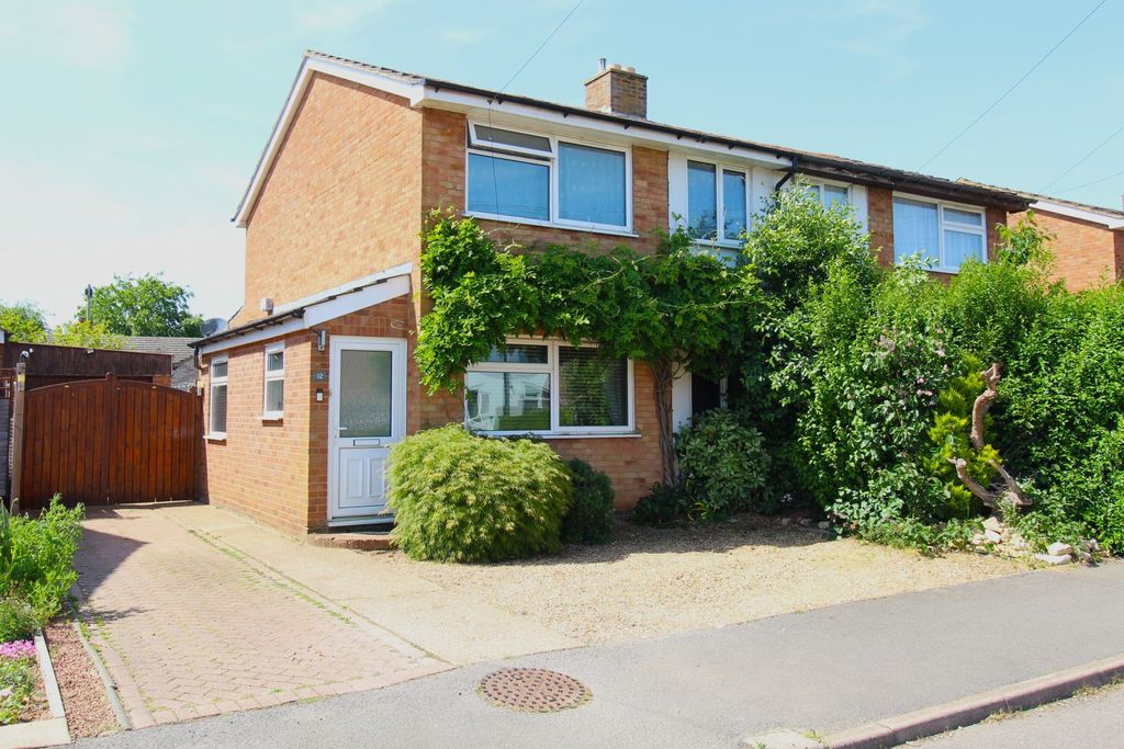 Property photo 1 of 16 Front