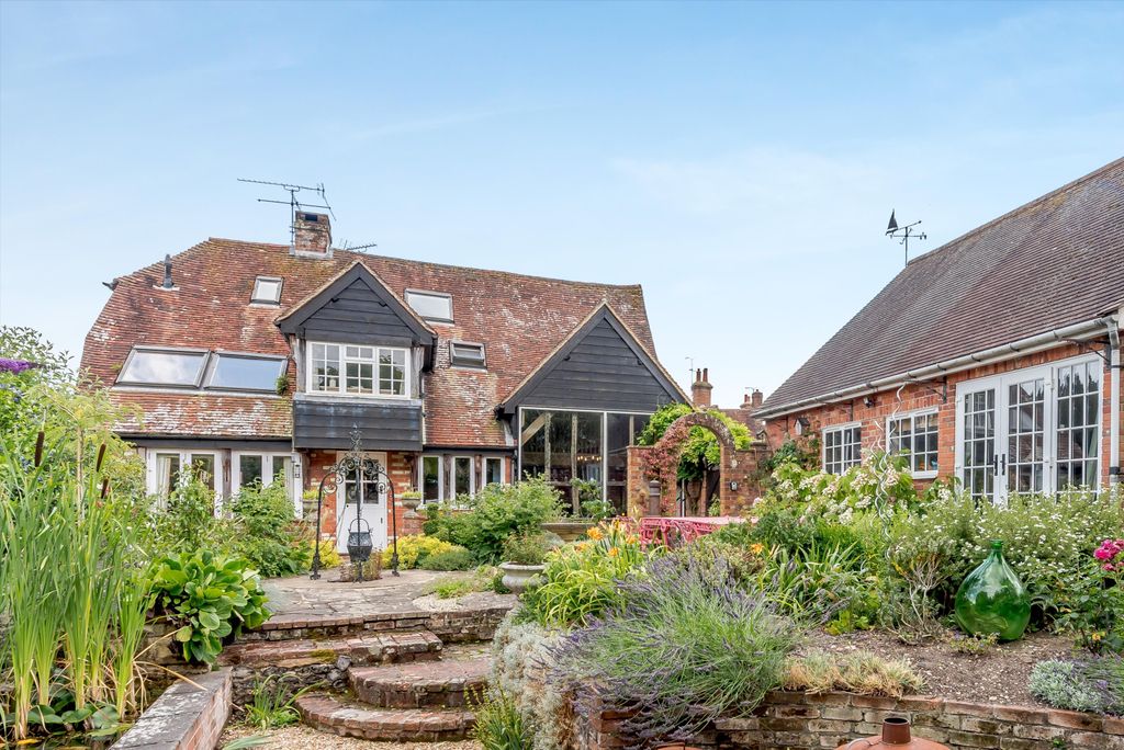 Property photo 1 of 16 Image