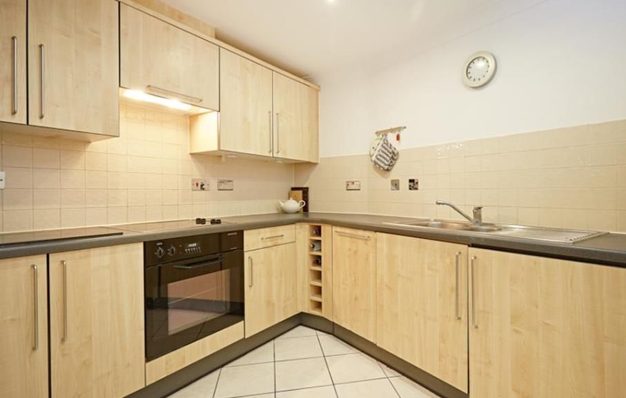 Property photo 2 of 5 14 - 95 Avenue Road 2 10.11.Png