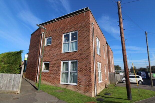 Property photo 2 of 9