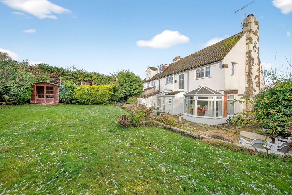 Property photo 2 of 18 Picture No. 31