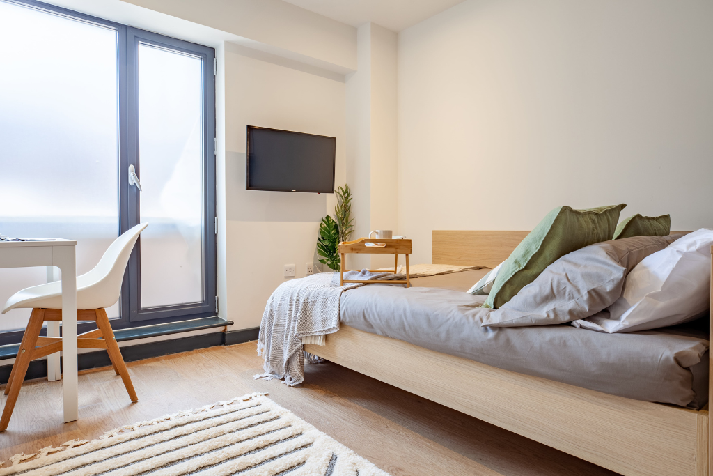 Property photo 1 of 26