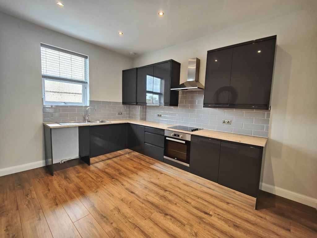 Property photo 2 of 17 Picture No. 08