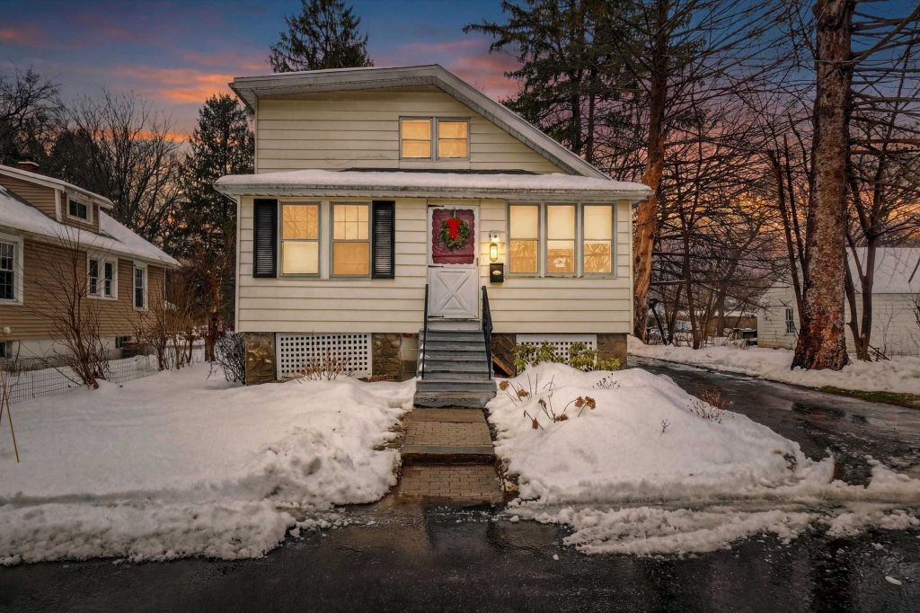 Property photo 1 of 24