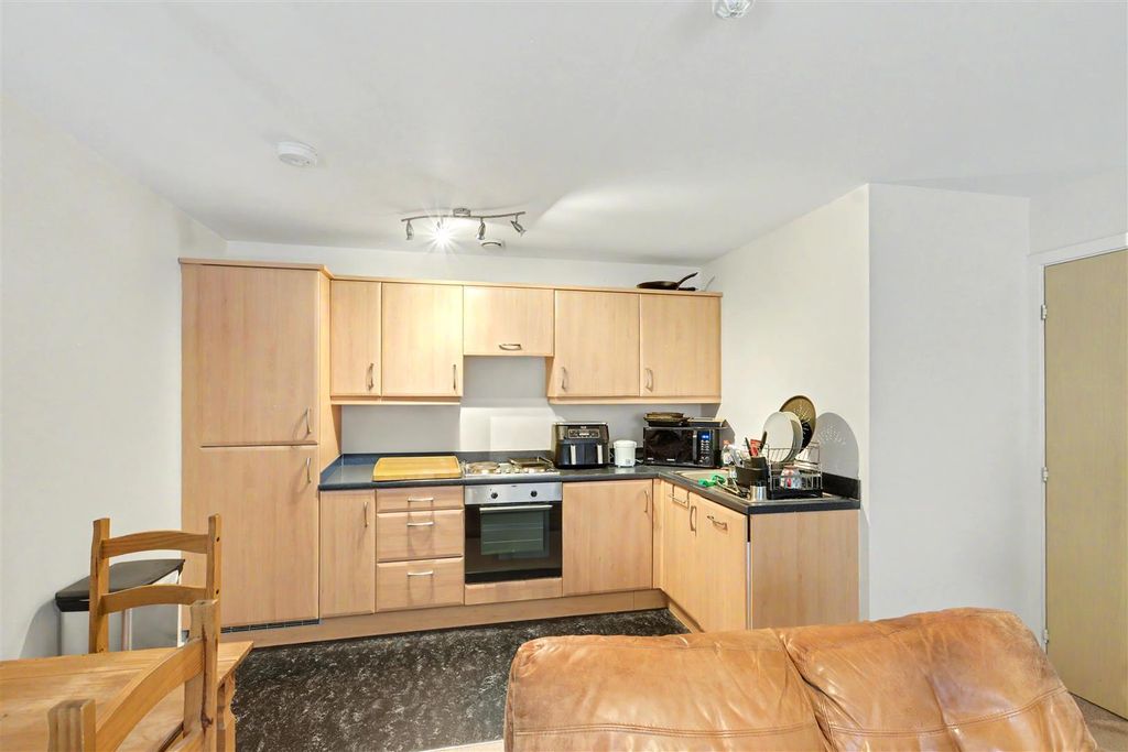 Property photo 2 of 9 Kitchen_2.Jpeg