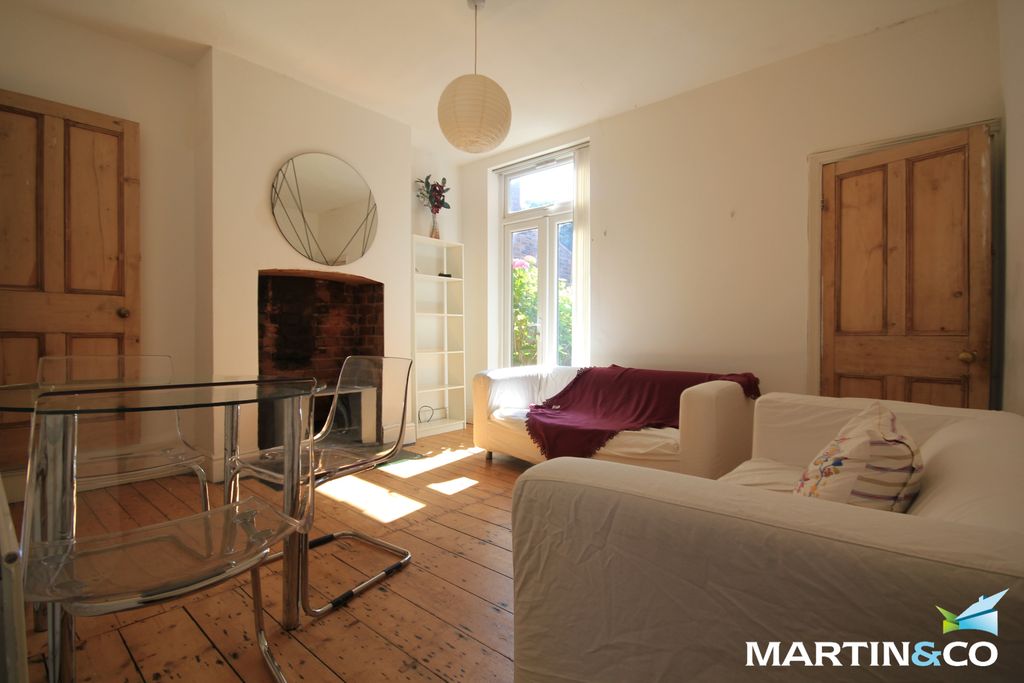 Property photo 3 of 7