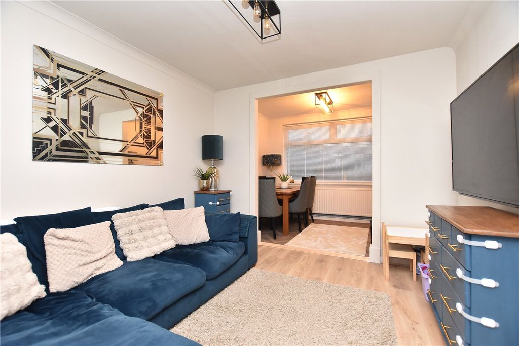 Property photo 3 of 19 Picture No. 39