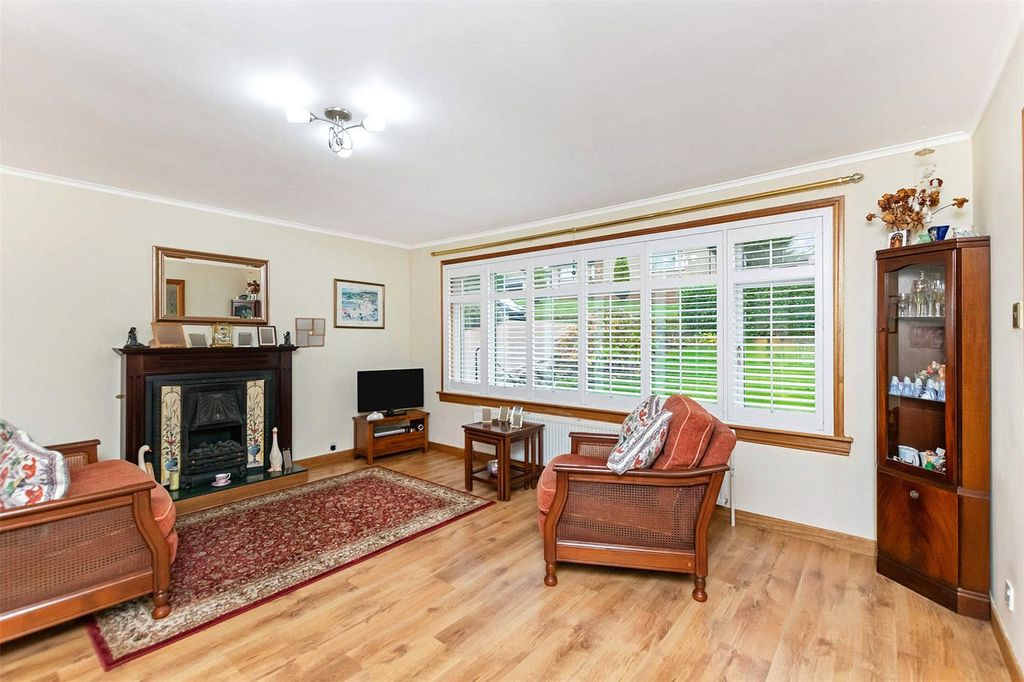 Property photo 3 of 24 Living Room