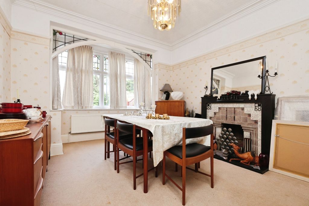 Property photo 3 of 20 Pbox-Img.Jpg