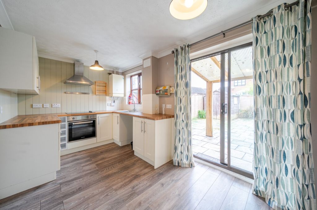 Property photo 3 of 13 1278918 (5)