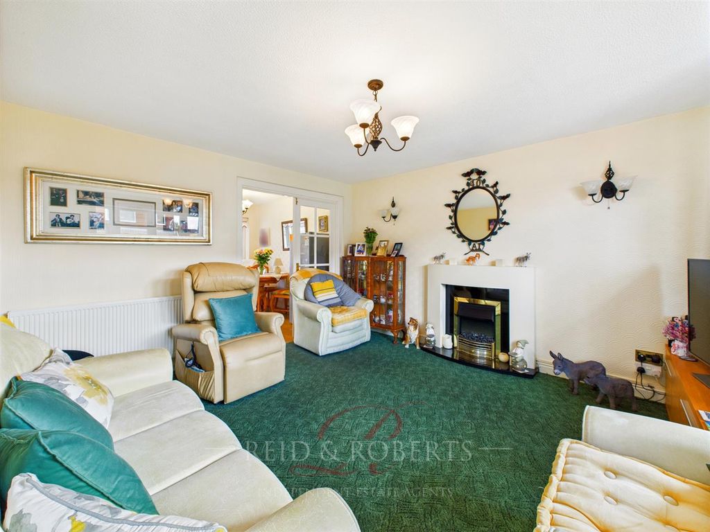 Property photo 3 of 20 Cam03999G0-Pr0176-Still016.Jpg
