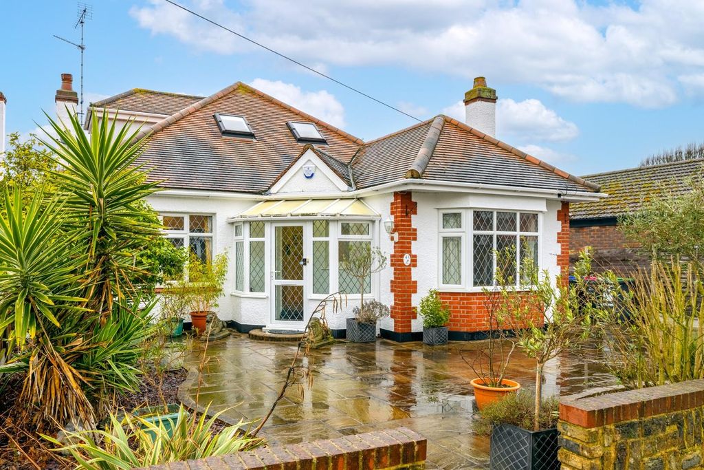 Property photo 1 of 34 Front