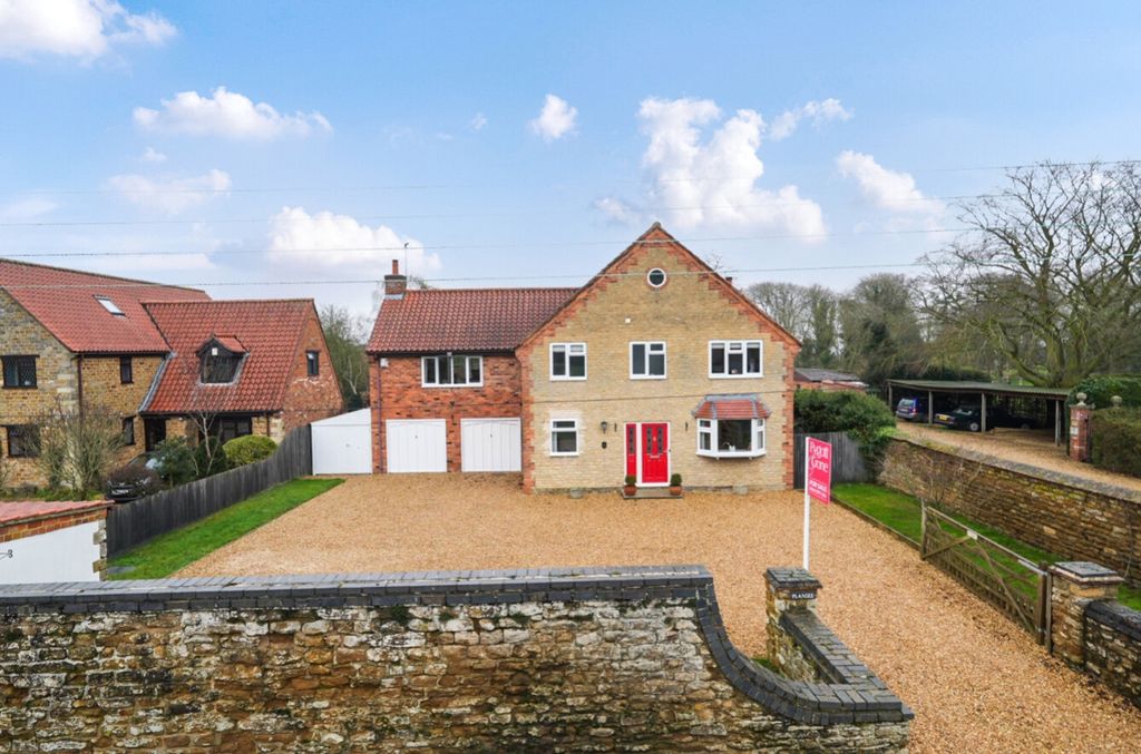 Property photo 1 of 28 1404559 (1)